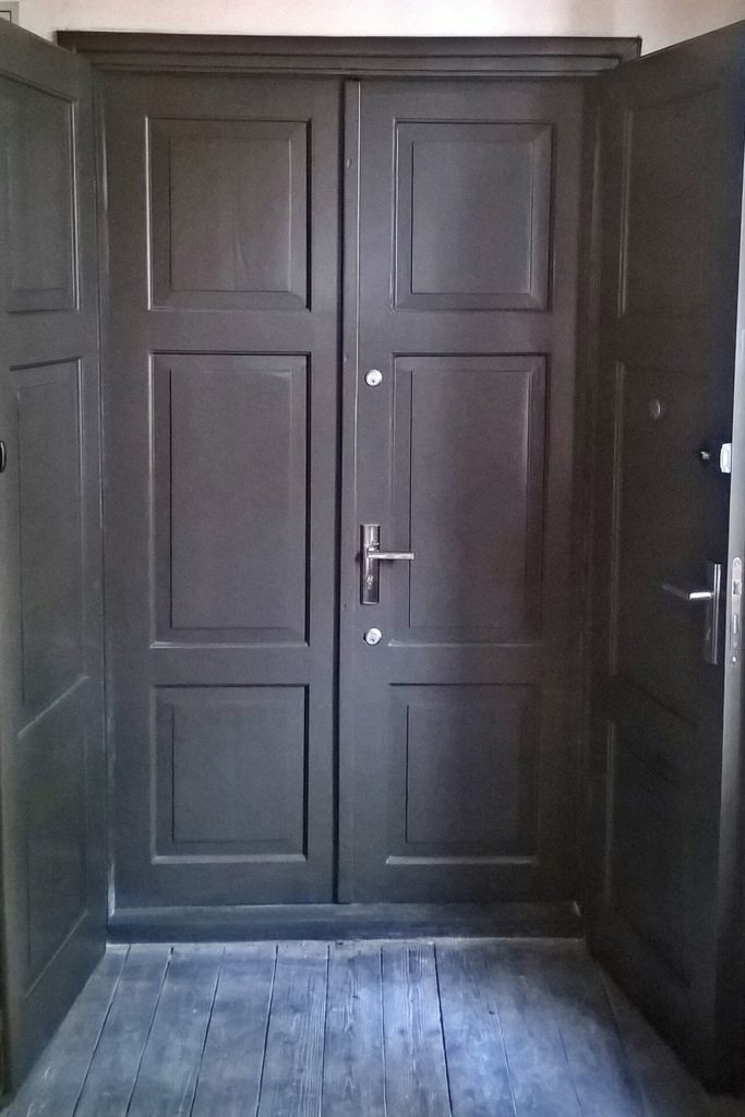 Renowacja drewnianych drzwi wejściowych - FHU Tokarczyk